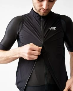 Black Mechanism Stow Away Gilet -Pro Fit Shop 20210305 PNS SS21 141 pdp page
