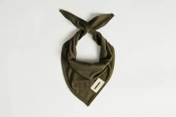 #TRIANGLE SCARF OLIVE