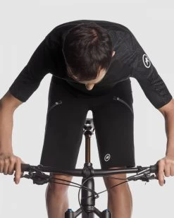 Assos Black Trail SS Men's Jersey 15 Assos Black Trail SS Men's Jersey -Pro Fit Shop ASSOS 51.20.205.18 31