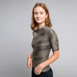 Women's Essentials TOUR Jersey 2.0 - Sand