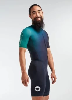 Atlantis Ombre Racing Climber Men's Jersey 9 Atlantis Ombre Racing Climber Men's Jersey -Pro Fit Shop C 20.12.10 BSC RACING GREEN FADE 0008 1200x 8de18768 6e32 4da8 85e2 cba3a04409e7