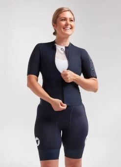 Navy Blue WMN Climber Women's Jersey -Pro Fit Shop C Front 20.09.02 BSC WMN CLIMBER NAVY SS 0002 dc1f1aed afaf 42a6 89b0 6e08229fb1e1