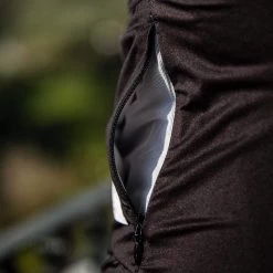 Black Recon Men's Jersey -Pro Fit Shop PelotonDeParis Black Recon Men CyclingJersey Detail3 VeloVeloSingapore