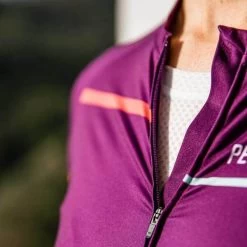 Deep Purple Laser Domestique Women's Jersey -Pro Fit Shop PelotonDeParis Laser DeepPurple Domestique Women CyclingJersey Detail VeloVeloSingapore