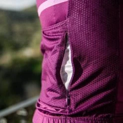 Deep Purple Laser Sprinteur Men's Jersey -Pro Fit Shop PelotonDeParis Laser DeepPurple Sprinteur Men CyclingJersey Detail1 VeloVeloSingapore