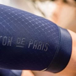 Navy Sprinteur Men's Bib -Pro Fit Shop PelotonDeParis Sprinteur Navy Men CyclingBib Detail2 VeloVeloSingapore