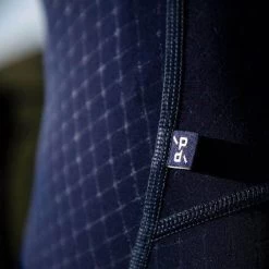 Navy Sprinteur Men's Bib -Pro Fit Shop PelotonDeParis Sprinteur Navy Men CyclingBib Detail VeloVeloSingapore