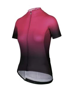 Assos Shifter Foxyriser Pink Uma GT Women's Jersey C2 9 Assos Shifter Foxyriser Pink Uma GT Women's Jersey C2 -Pro Fit Shop UMA GT Summer SS Jersey c2 Shifter FoxyriserPink 4 F