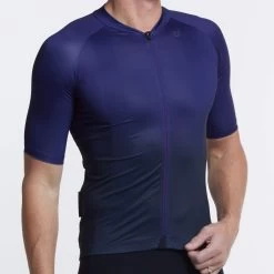 Night Halftone Ultralight Men's Jersey 11 Night Halftone Ultralight Men's Jersey -Pro Fit Shop mens halftone jersey night front detail 2000x daba72ad ccab 4666 95cb 07cec581fabb