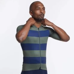 Dark Olive Rugby Ultralight Men's Jersey -Pro Fit Shop mens rugby ultralight jersey olive front 2 2000x dd3a786f 51ad 4221 a3b1 3ba6f49be6ec